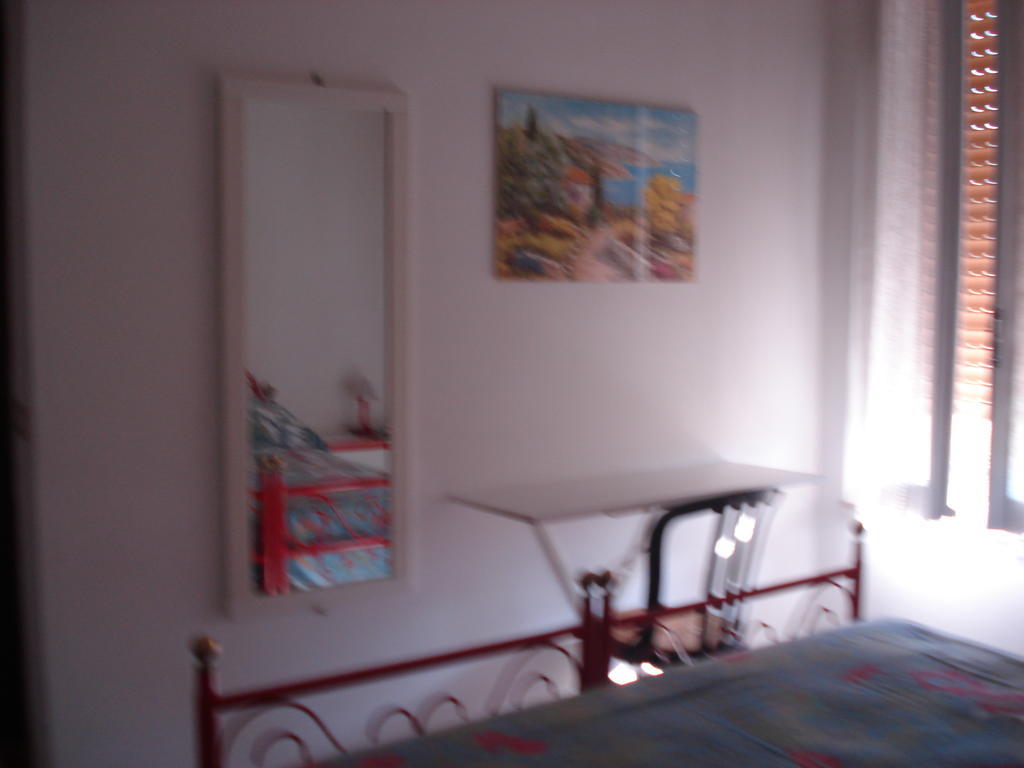Bed & Breakfast Ciancaleoni Rivotorto Habitación foto